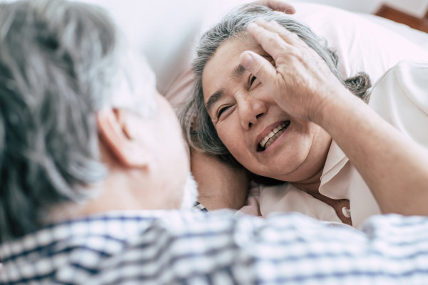 어르신 안전지킴이: 낙상 예방 안전 손잡이 프로젝트