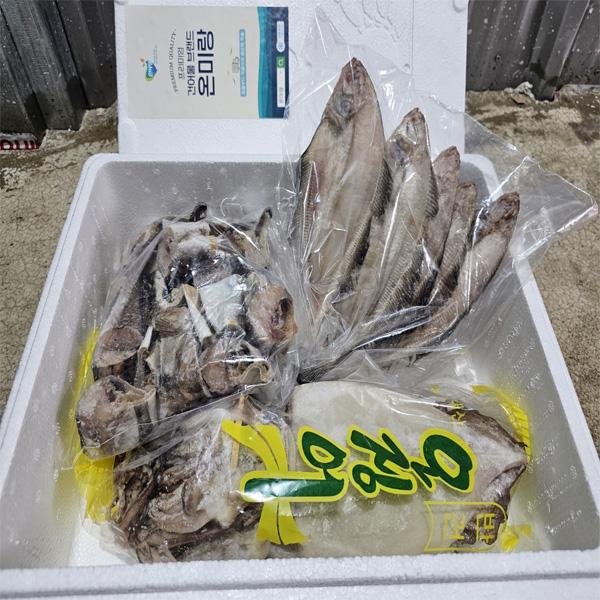 영덕 반건조 건어물 세트(원양산 반건조 오징어 3미+물가자미 3미+코다리 500g)