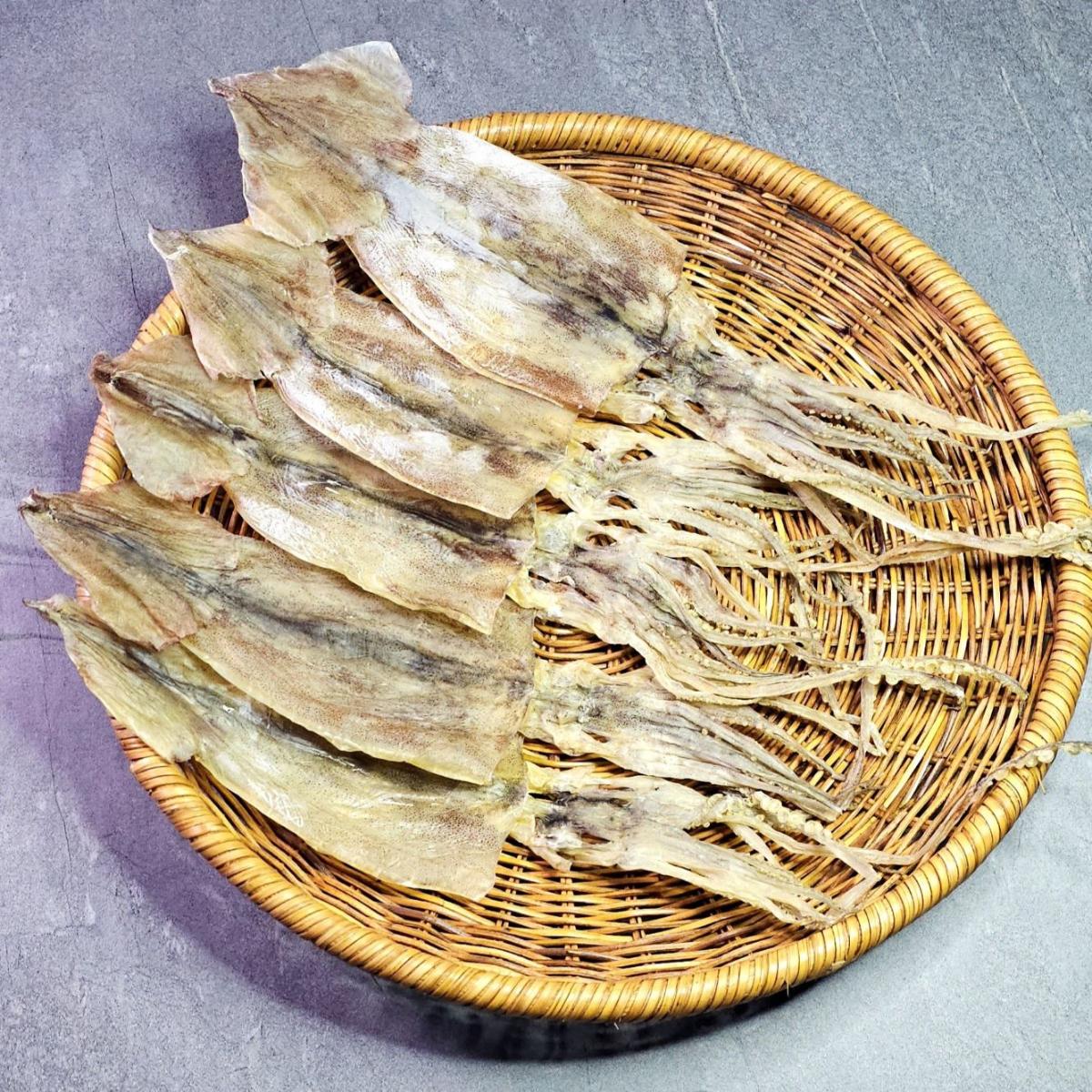 (선주 직판) 국내산 마른오징어 5미( 250g 내외)