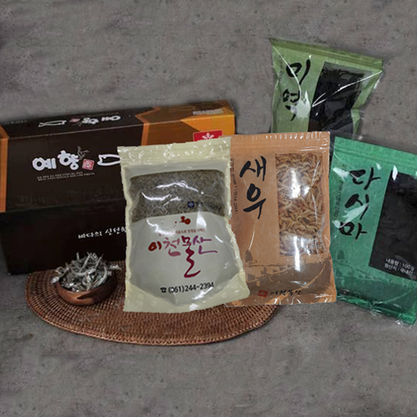 이천물산 건어물세트 700g(미역, 다시마, 새우 각 100g+자멸 400g)