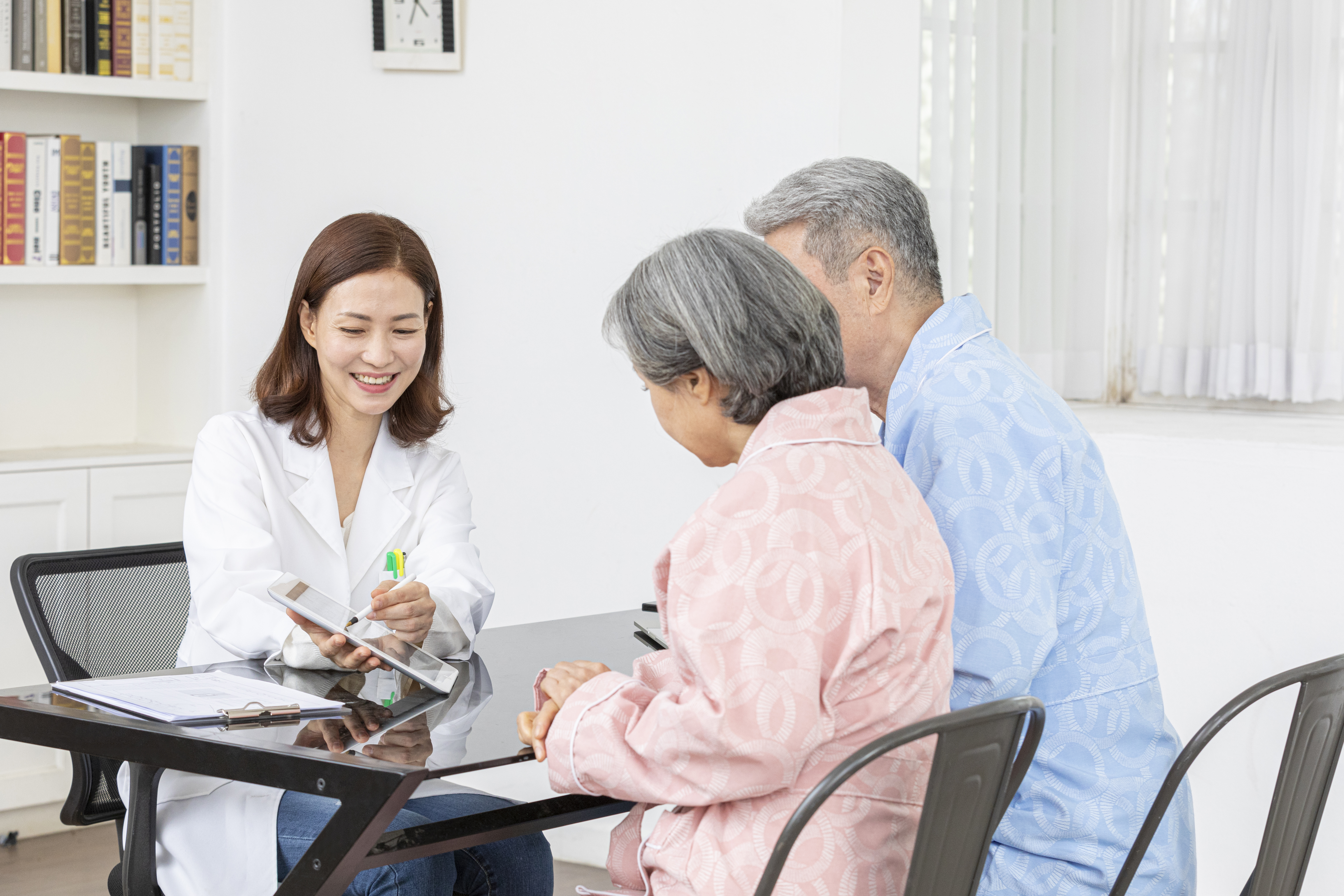 목포시 고향 부모님 ‘병원동행’ 안심케어