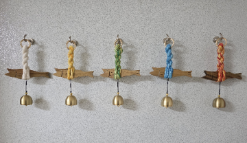 행운과 복을 부르는 액막이 명태 2개(화이트, 옐로우, 그린, 블루, 레드 중 택 2)